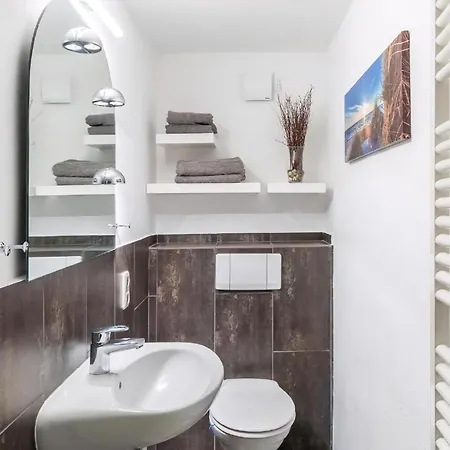 Apartment Lena In